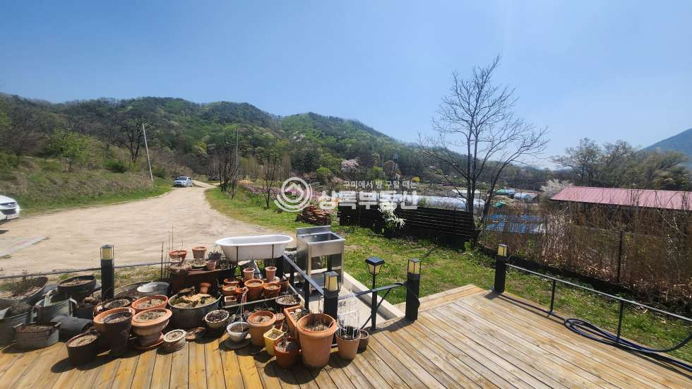 충북 영동군 매곡면 공수리 50-1 백두대간과 황악산이 보이는 통나무전원주택 매매 매물번호 10359 사진 2